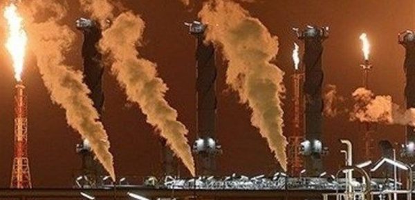 پاک‌نژاد: تخریب محیط‌زیست خوزستان بر اثر فعالیت وزارت نفت