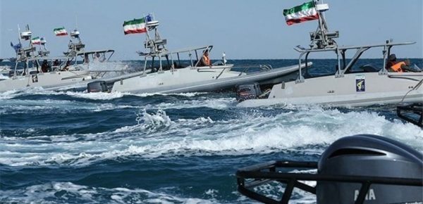 رزمایش بزرگ نیروی دریایی سپاه پاسداران در خلیج فارس و تنگه هرمز