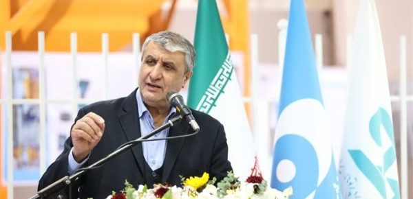 اسلامی: دشمن به دنبال ضربه زدن به انقلاب و کاهش مقبولیت آن است