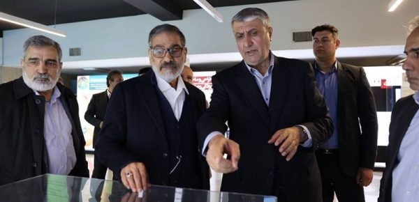 شمخانی: با همه توان از برنامه هسته‌ای صلح‌آمیز دفاع می‌کنیم