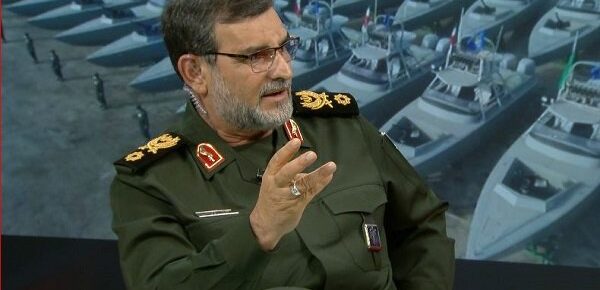 دریادار تنگسیری: توانایی مقابله با نیروهای فرامنطقه‌ای را داریم