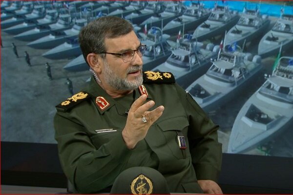 دریادار تنگسیری: توانایی مقابله با نیروهای فرامنطقهای را داریم