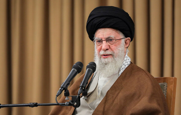 پایان جلسه علنی مجلس؛ جمعی از نمایندگان به دیدار رهبری رفتند