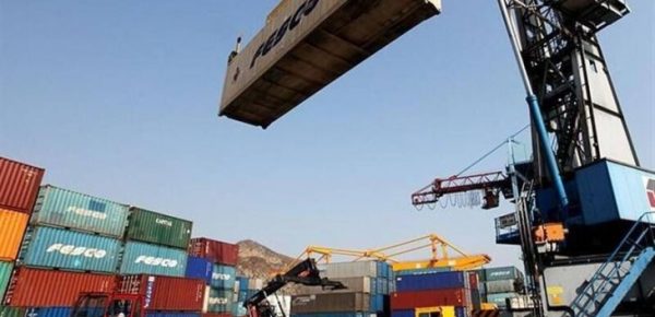 ترخیص فوری کالاهای خطرناک از بنادر خوزستان