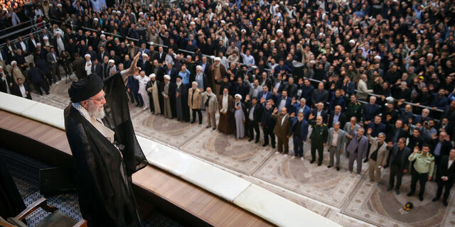 رهبر انقلاب: بر قدرت همه جانبه ملی مان خواهیم افزود/ در قضیه هستهای طرح آمریکا صددرصد ضد «ما میتوانیم» است