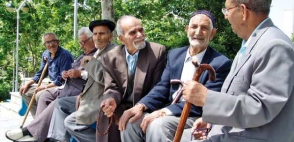 ۶۲ درصد زنان سالمند زیرخط فقرغذایی شدید/ ورود ایران به فاز سالمندی از سال ۱۴۲۰