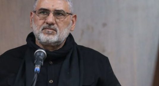 فرهنگ عاشورا پایه‌گذار ایستادگی ملت‌ها است