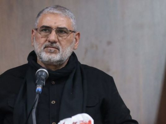 فرهنگ عاشورا پایه‌گذار ایستادگی ملت‌ها است
