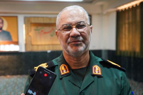 حمایت از دولت را وظیفه انقلابی خود می‌دانیم