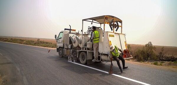 اجرای ۱۰۰ کیلومتر خط کشی در محورهای شهرستان کارون