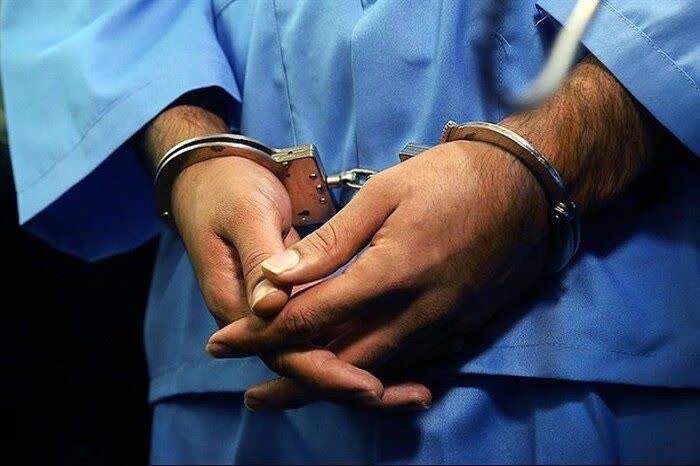فروشنده عمده مواد مخدر در شهرستان کارون به دام قانون افتاد.