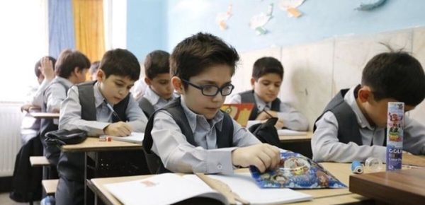 مدارس خوزستان ۳۰ روز به‌صورت غیرحضوری برگزار شد