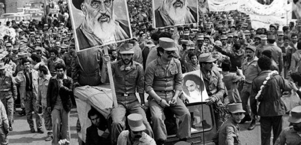 فرمان شکست حکومت نظامی در ۲۱ بهمن سال ۵۷: آغاز دوره‌ای جدید در تاریخ ایران