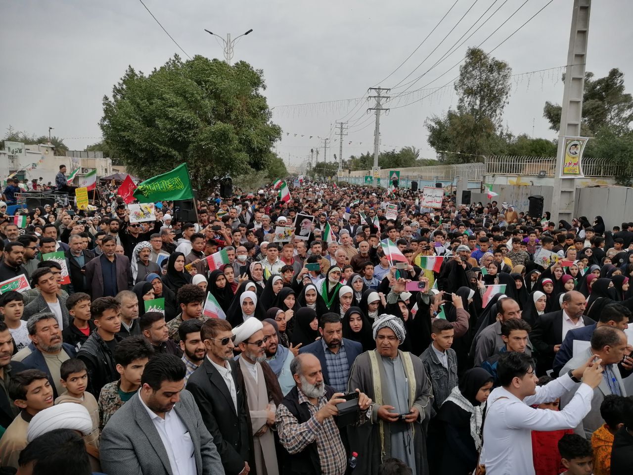 حضور مردم در راهپیمایی ۲۲ بهمن: نه گفتن به استکبار جهانی