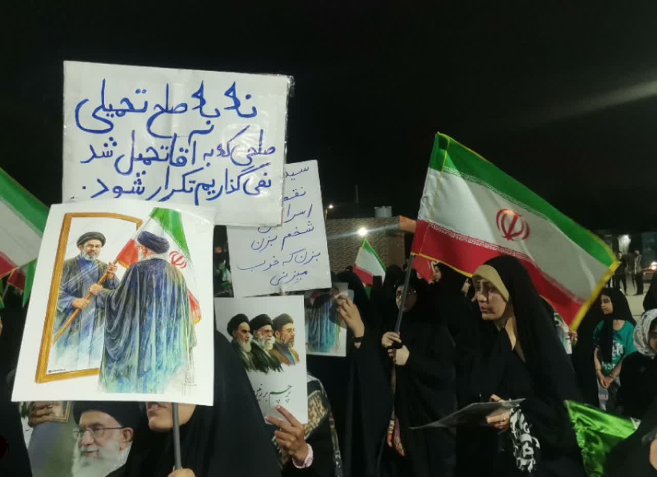 حضور گسترده بانوان کارون در صحنه حماسه‌ای برای حمایت از نیروهای مسلح+ویدئو