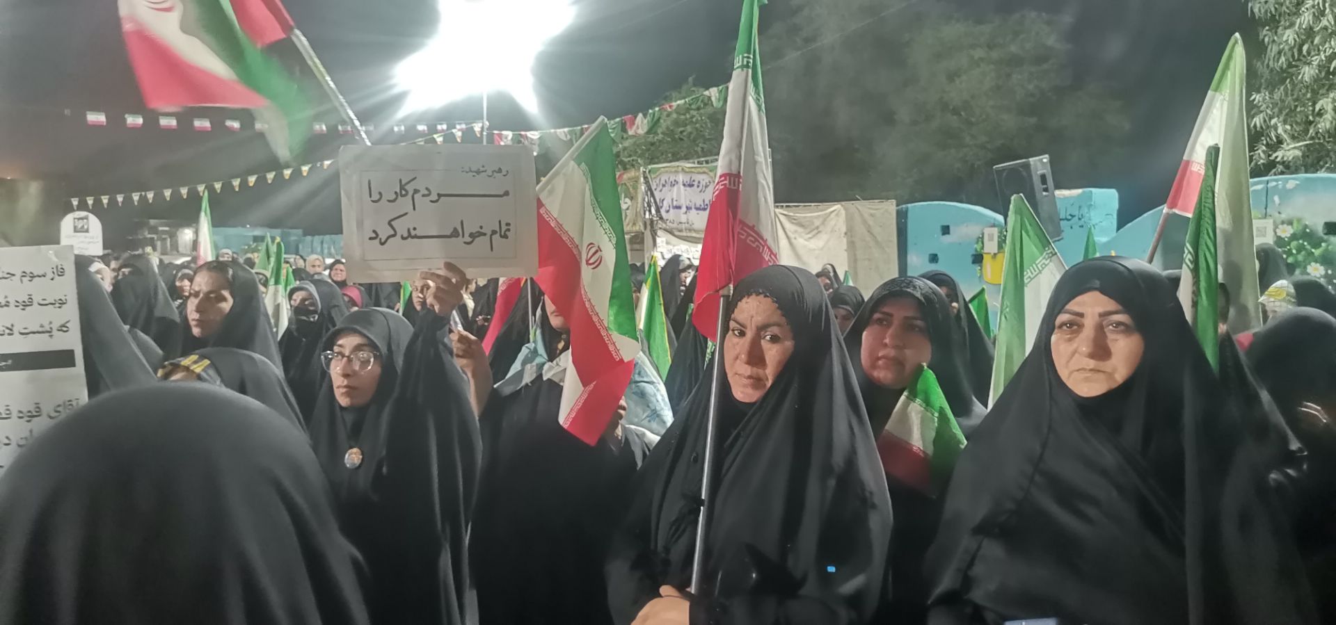 کارون در شب شصت و چهارم ،استوار پای وطن